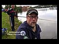 Erkki Pulliainen kertoo kalastuspäivillä reseptin ahvenfileille
