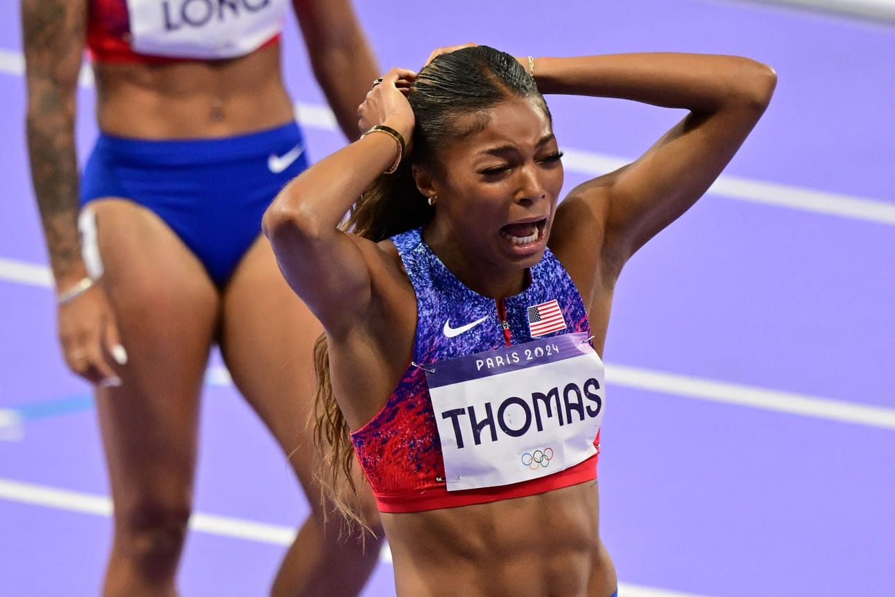 Gabrielle Thomas oli tunteiden vallassa voitettuaan 200 metrin finaalin.