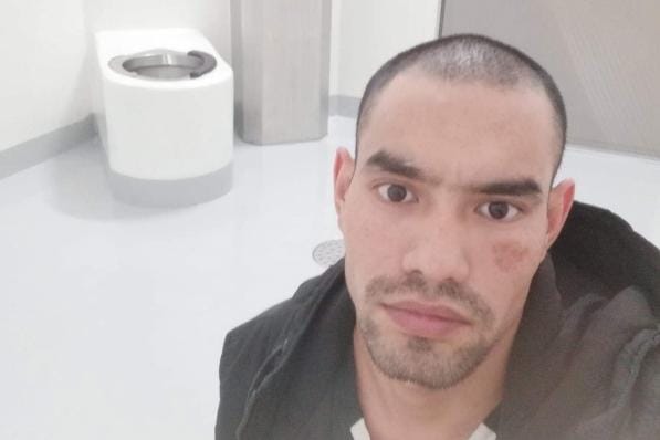 20-vuotias Ramazan Safdari ehti jo odottaa säilössä palauttamista Afganistaniin. Kuva: Ramazan Safdari.