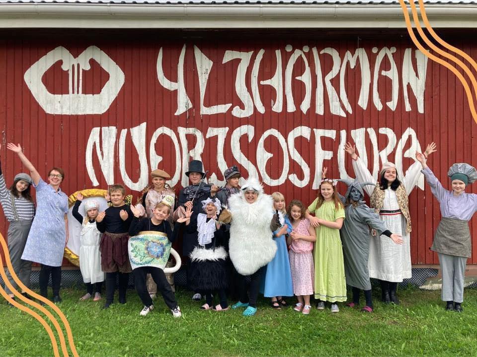 5 000 euron avustukset tulivat tarpeeseen – Ylihärmän Säästöpankkisäätiöltä apurahoja yhteensä yli 35 000 euroa