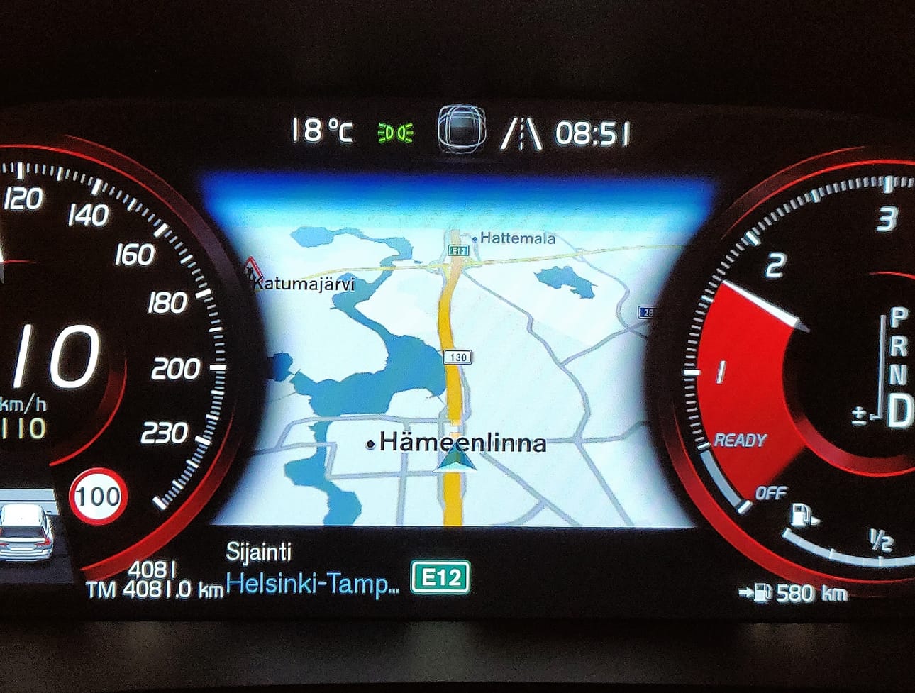 Karttanäkymä on oikeassa paikassa digitaalimittariston keskellä.