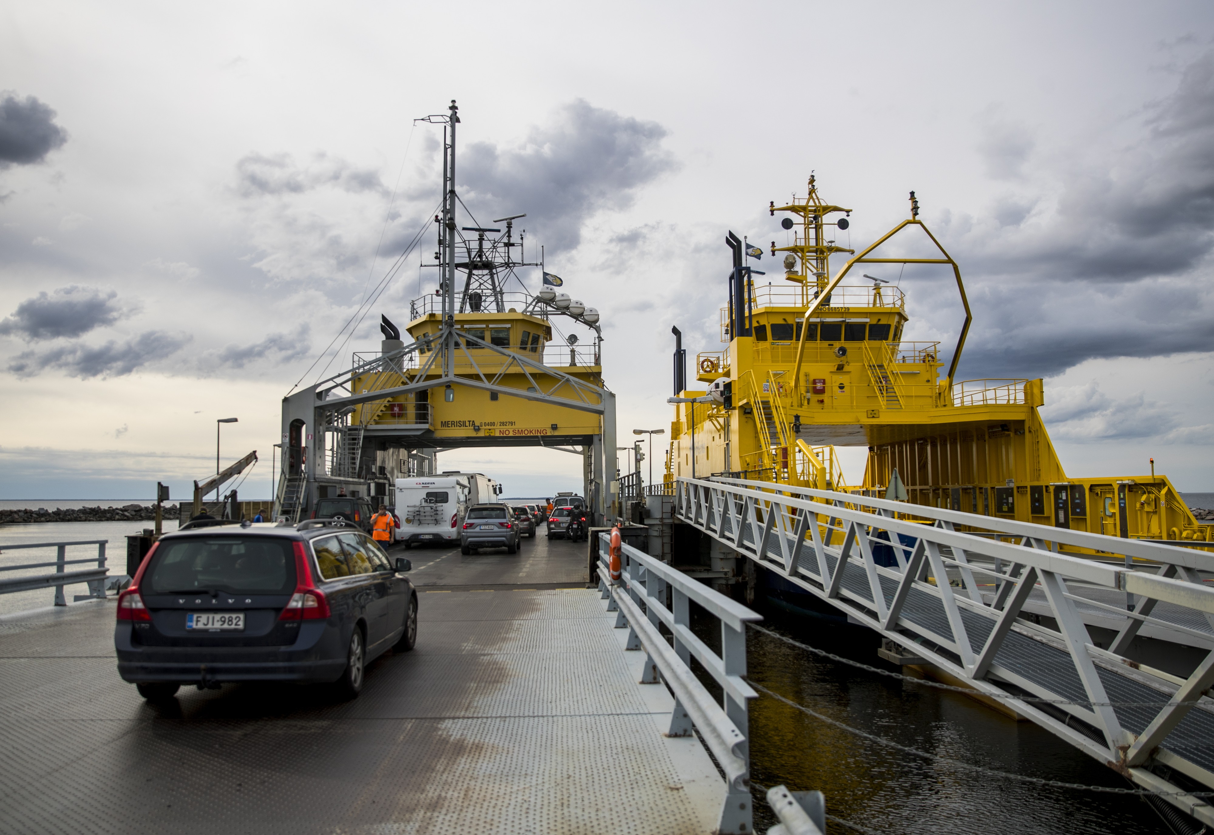 Hailuodon Merisilta-lautta poissa käytössä teknisen vian vuoksi – vika saadaan korjattua näillä näkymin lauantaihin mennessä