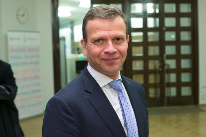 "Jos työmarkkinoilla tehdään työllisyyttä tukevia sopimuksia eli maltillisia palkkaratkaisuja, hallituksella on mahdollisuus tehdä ostovoimaa tukevia veroratkaisuja", valtiovarainministeri Petteri Orpo sanoo Lännen Medialle. KUVA: Pekka Sipola