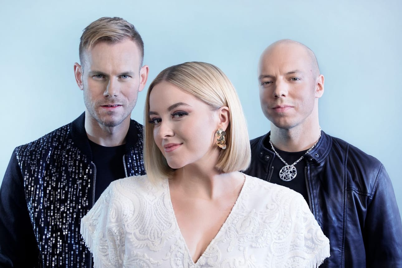KEiiNO perustettiin varta vasten Euroviisuja varten. Yhtyeeseen kuuluvat Tom Hugo Hermansen, Alexandra Toran ja Fred Buljo.