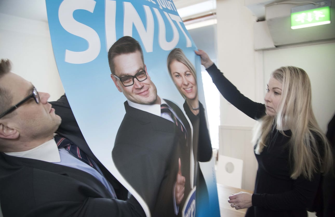Kansalaispuolueen puheenjohtaja Sami Kilpeläinen ja varapuheenjohtaja Piia Kattelus valmistavat puoluettaan eduskuntavaaleihin.