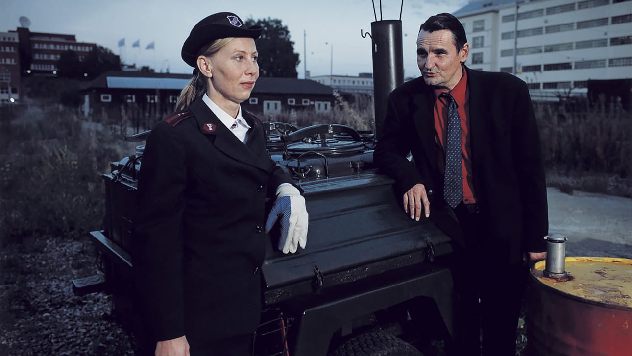 Irman roolissa on Kati Outinen ja muistinsa menettäneenä nähdään Markku Peltola.