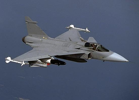Ruotsin puolustusministeri Peter Hultqvistin mukaan Ruotsissa toivotaan suomalaisten valitsevan Jas Gripen -hävittäjälentokoneet.