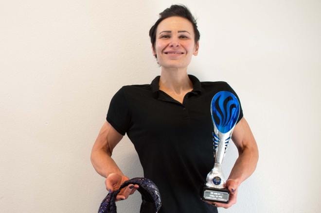 Alavutelainen Maija Kuusisto lunasti EM-kisalipun osallistuttuaan elämänsä ensimmäisiin fitness-kisoihin pääsiäisenä Helsingissä. KUVA: KAROLIINA SYRJÄ