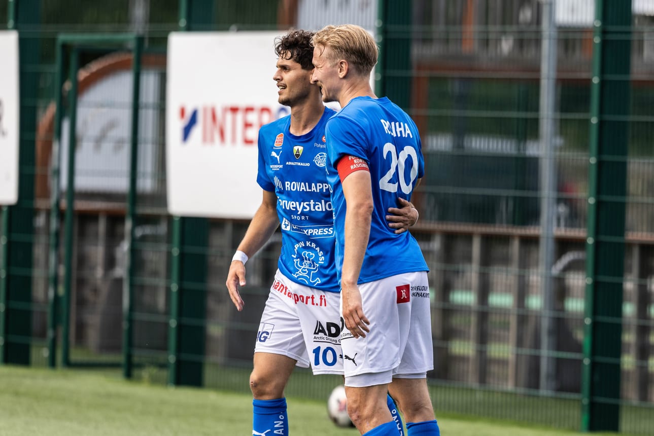 Adam Mekki ja Simo Roiha tekivät maalin mieheen Jyväskylässä.