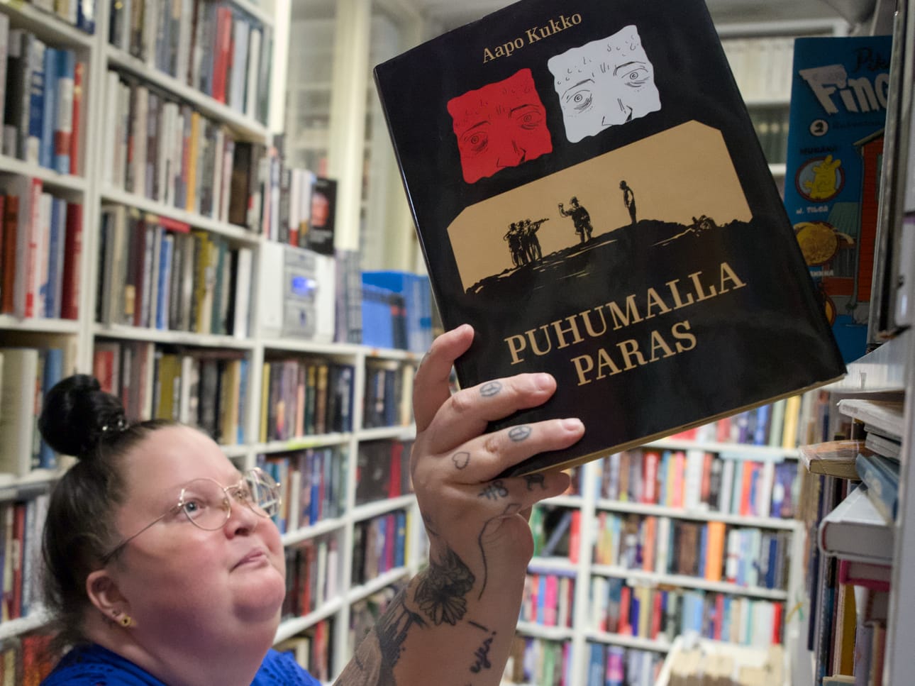 Ale-Kirjan yrittäjä Eira Huusko-Kukkonen tekee myös oululaista sarjakuvaa tutuksi.