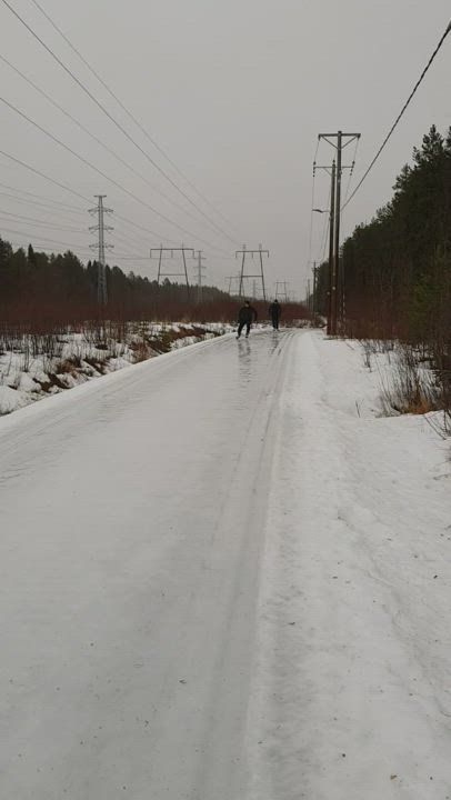 Tervahiihdon voisi vaihtaa Tervaluisteluksi