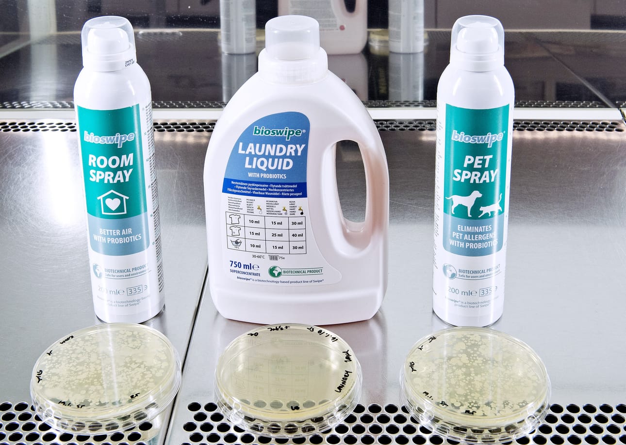 Testatut tuotteet: huonesuihke, nestemäinen pyykinpesuaine ja eläinsuihke.
