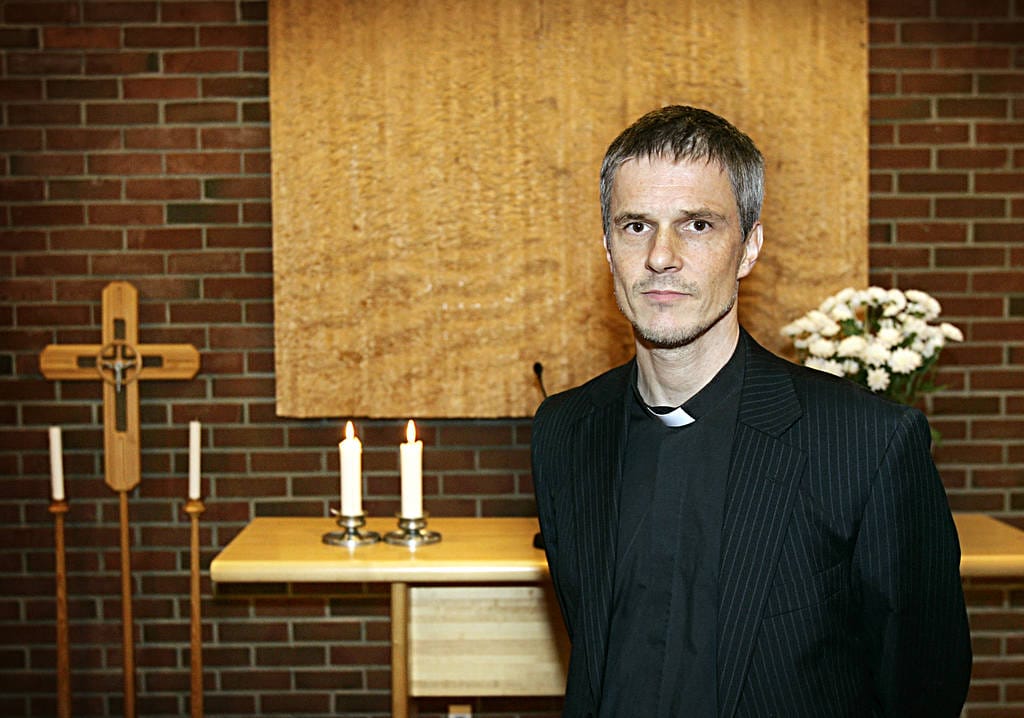 Vesa Pöyhtäri on valittanut kurinpitorangaistuksista ensin Oulun hallinto-oikeuteen ja sen jälkeen korkeimpaan hallinto-oikeuteen.