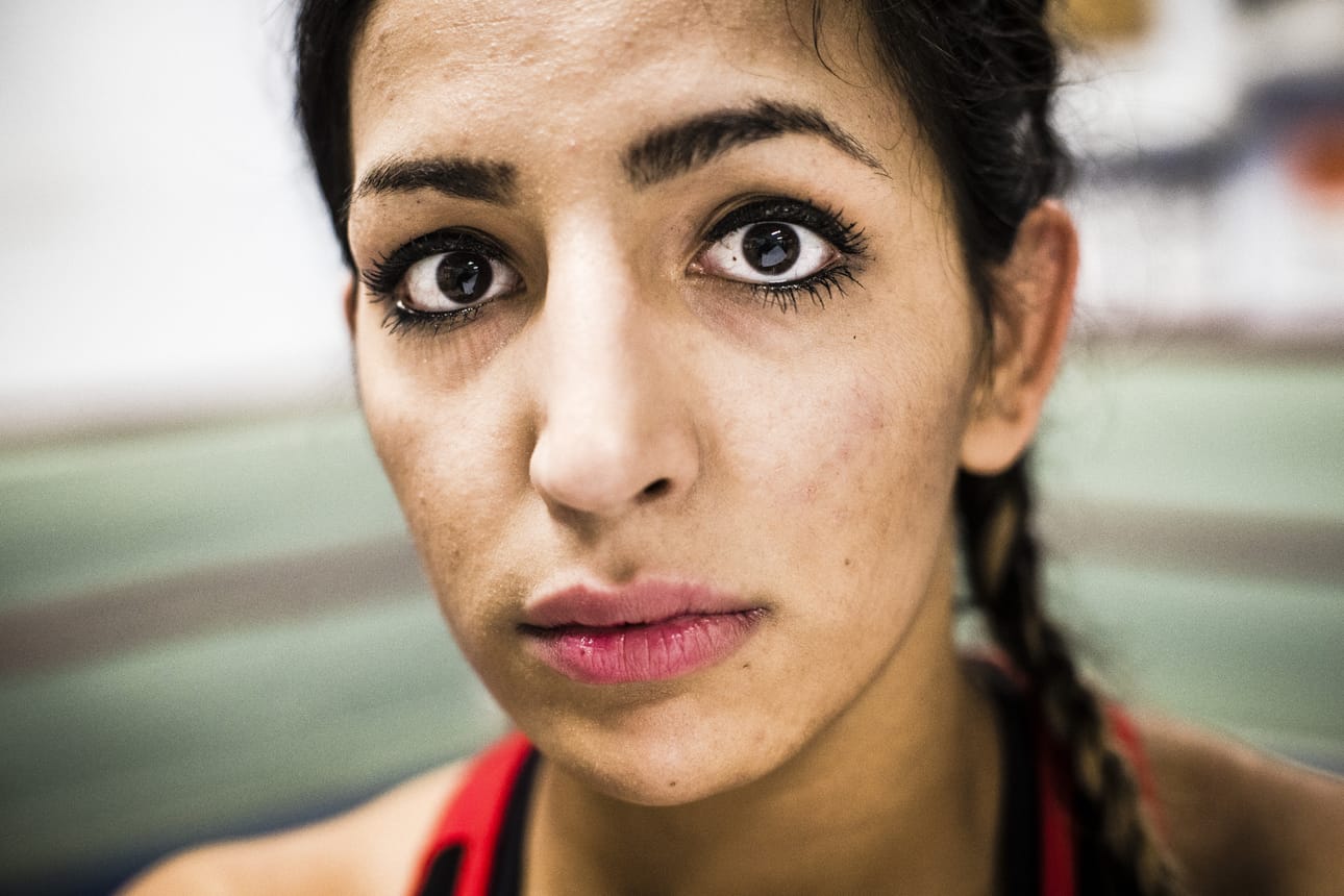 Fatma Hajizedh on muslimi, muttei hyväksy kaikkia islamin oppeja, kuten moniavioisuutta ja naisen pakko hunnuttautua.