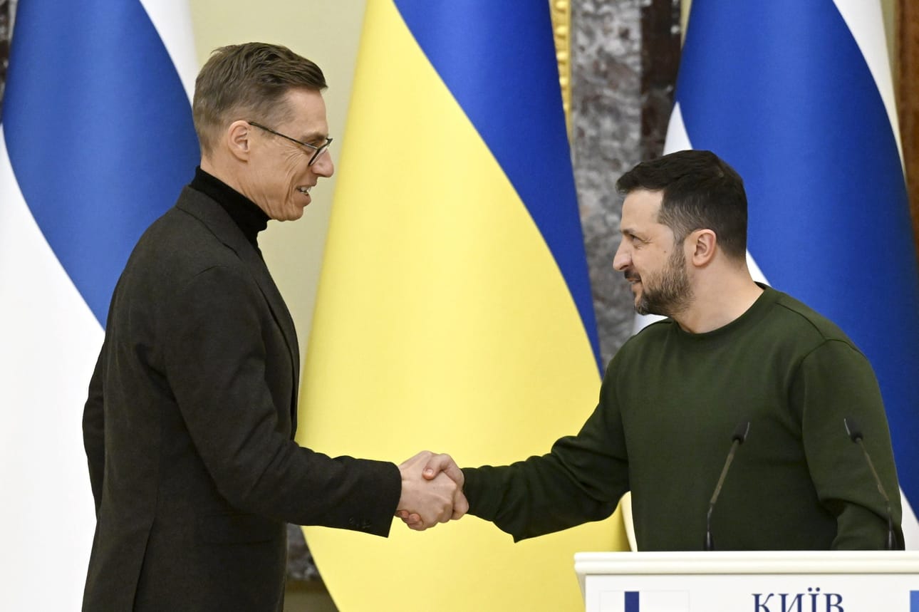 Presidentti Alexander Stubb ja Ukrainan presidentti Volodymyr Zelenskyi tapasivat huhtikuussa Kiovassa. LEHTIKUVA / Vesa Moilanen