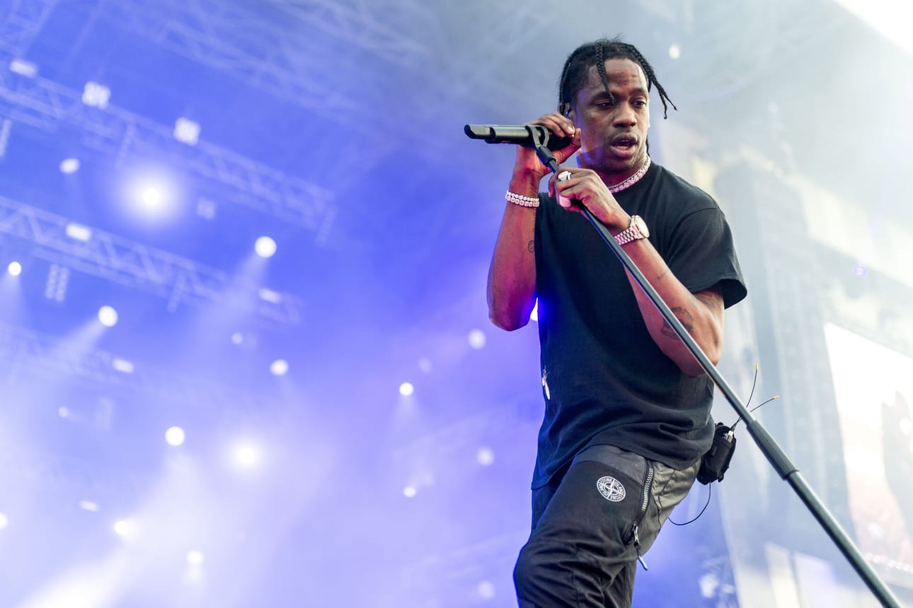Travis Scottin piti alun perin esiintyä Ruisrockissa sunnuntaina, mutta artisti perui keikkansa logistisiin syihin vedoten.