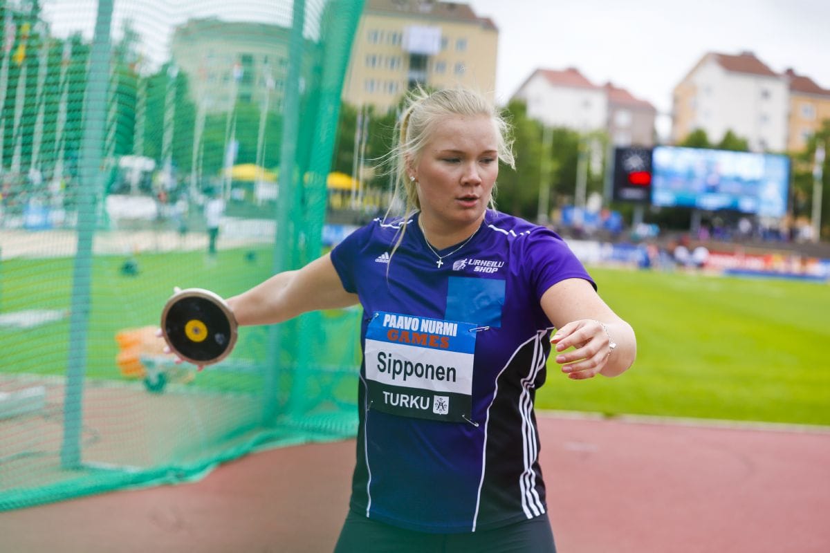 Salla Sipposen kesän tavoite on siirtää ennätys 58 metrin tuntumaan.