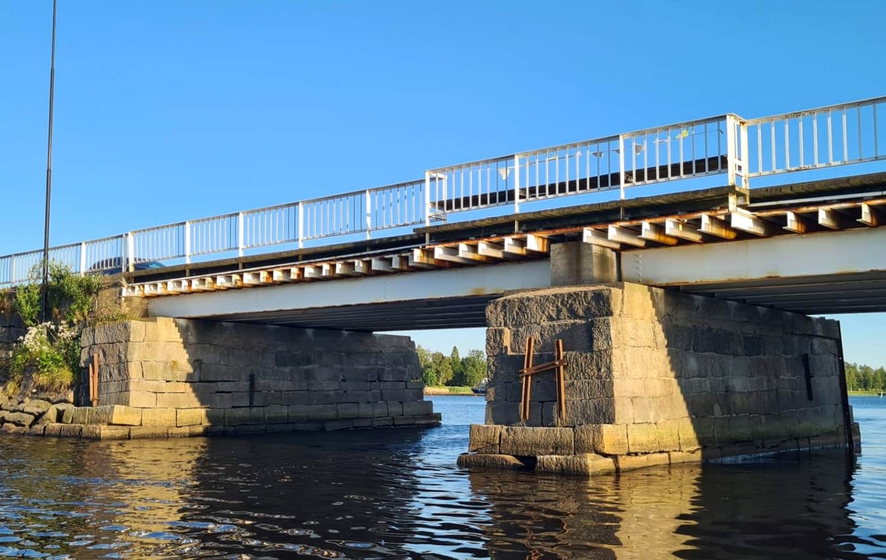 Kristiinan kansalaispaneeli vaatii Kaupunginlahden ylittävän sillan välitöntä korjaamista. Arkistokuva.