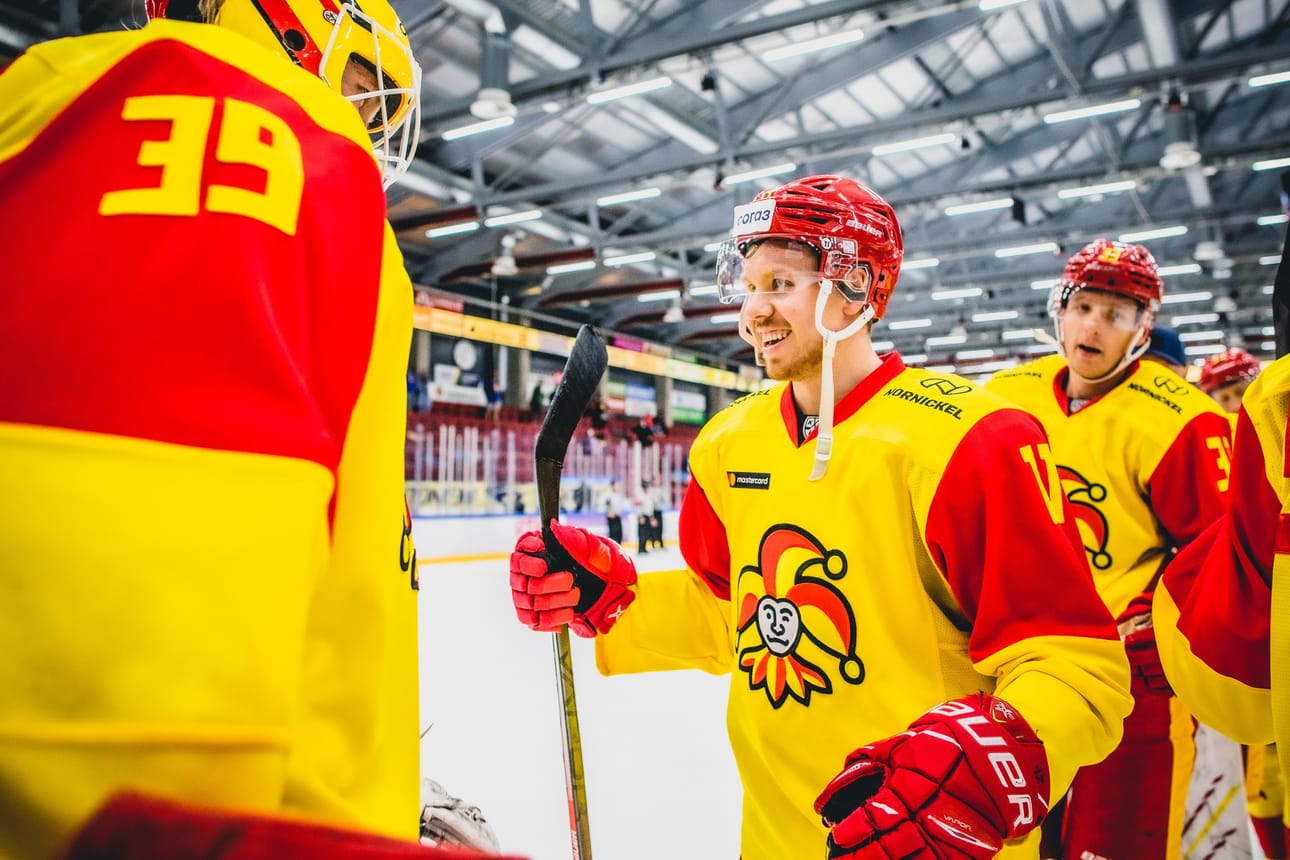 Kalle Kossila oli Jokerien tähti kauden ensimmäiisessä voitto-ottelussa.