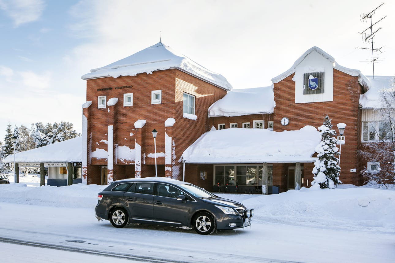 Enontekiön kunnan tekninen johtaja on ollut mukana päätöksen teossa, jossa hänen palkkaansa korotettiin. Hän myös toimitti päätöksen itse palkanmaksajalle. Arkistokuva.