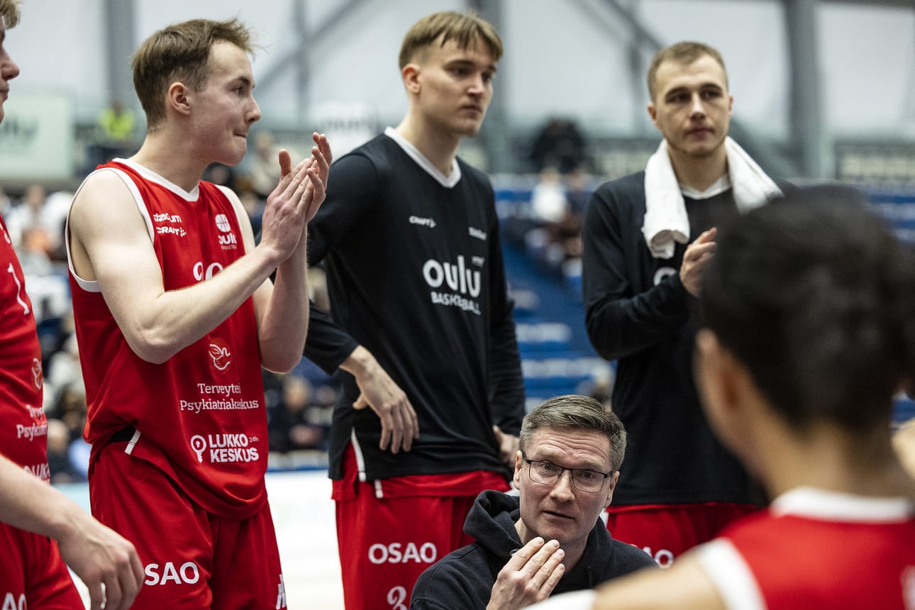 OBB-valmentaja Juha Valkaman mielestä Lauri Markkanen on koko suomalaisen urheilun esikuva.