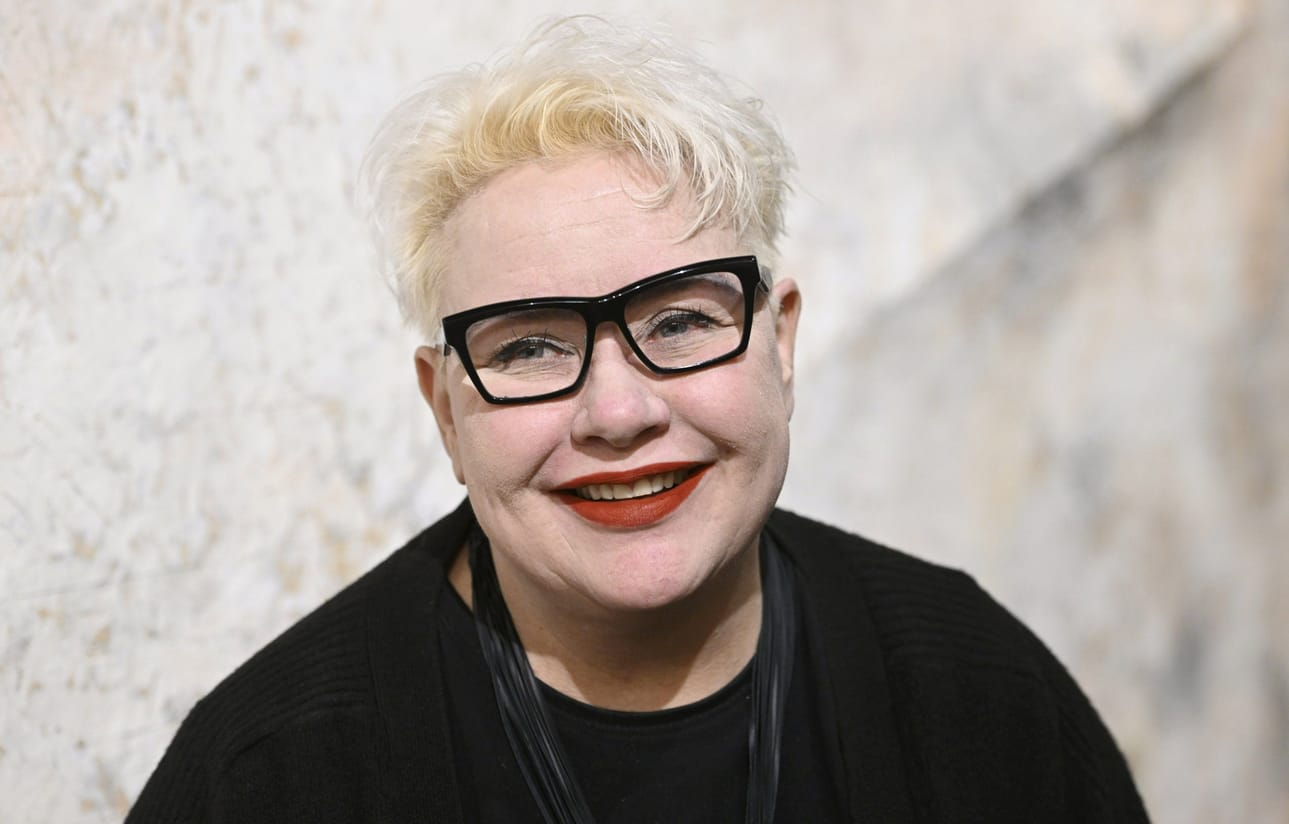 Euroopan parlamentin jäsen Sirpa Pietikäinen (kok.) kuvailee keskustaoikeistoa Game of Thrones -sarjan muurinvartijoiksi, joilla on oltava kyky sanoa, missä menee muuri ja raja. Arkistokuva. LEHTIKUVA / Heikki Saukkomaa