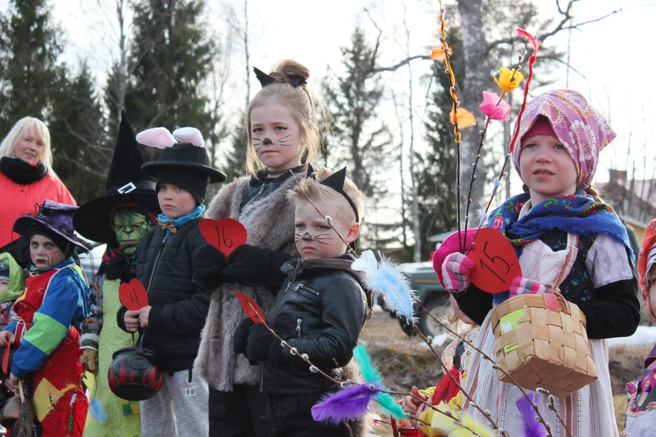Trullikilpailut on kuulunut jo vuosien ajan Tuomiojan pääsiäiskokkoperinteeseen.