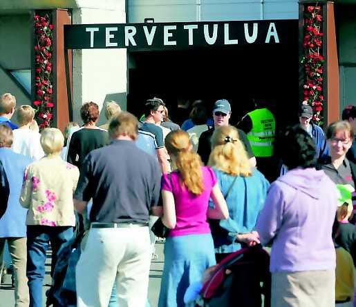 Aikamatka Oulussa on ensipäivinä riittänyt kävijöitä. Lauantaina Ouluhallissa vieraili 12 377 ja sunnuntaina peräti 23 066 ihmistä.