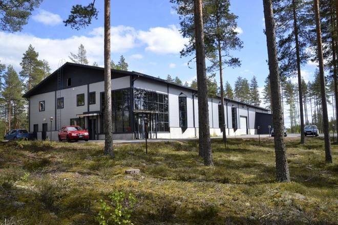 Olvi Oyj on ostanut liiketoimintakauppana Cool Westin omistaman tontin ja kiinteistön laitteistoineen. Lehtimäellä sijaitseva vesipullottamo on siirtynyt kaupassa Olvin omistukseen 1.4.2021. KUVA: MARKKU TURPELA