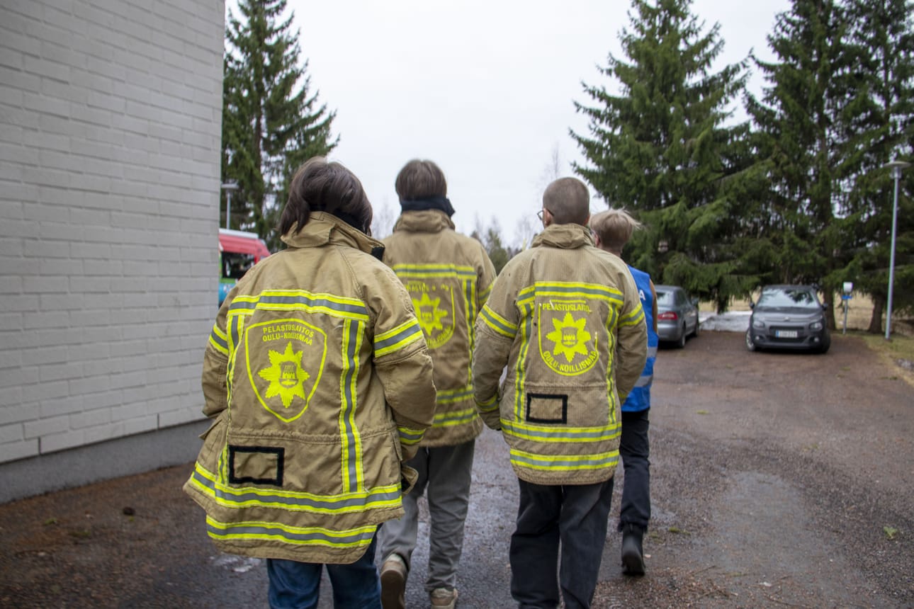 Yksi kilpailun rasteista oli ulkona. Kampanjaa koordinoi Suomen Pelastusalan Keskusjärjestö, mutta sitä ovat toteuttamassa paikalliset pelastuslaitokset ja pelastusliitot.