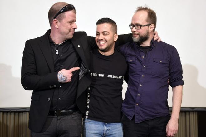 Seinäjoen arabikevät -dokumentin päähenkilöt Antti-Jussi Hirsimäki ja Shihab sekä ohjaaja Matti Reinikka poseerasivat Seinäjoen arabikevään lehdistönäytöksessä Helsingissä viime viikolla. KUVA: LEHTIKUVA