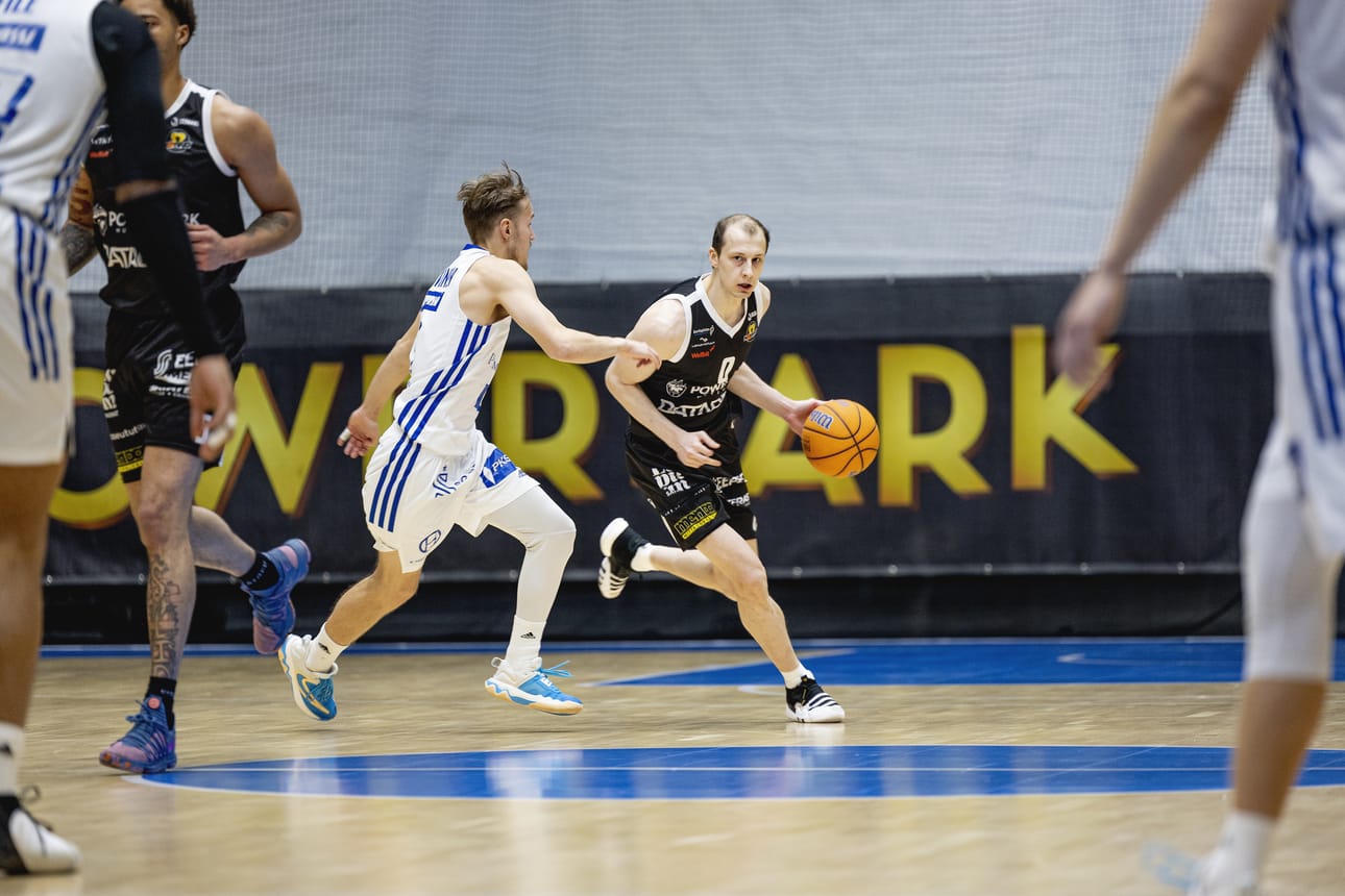 Kotkalainen Joonas Lehtoranta on liigatasolla KTP:n lisäksi myös Karhu Basketissa.