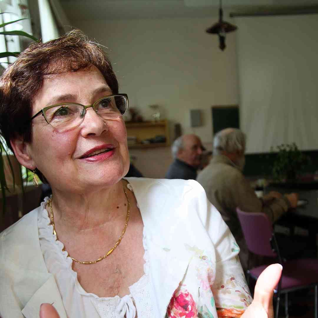 Oulaistelaislähtöinen Iiris Kaski on yksi Lentojätkä-kirjan kirjoittajista.