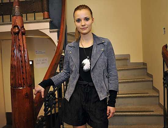 Vuoden nuoreksi suunnittelijaksi Anne Törnroos