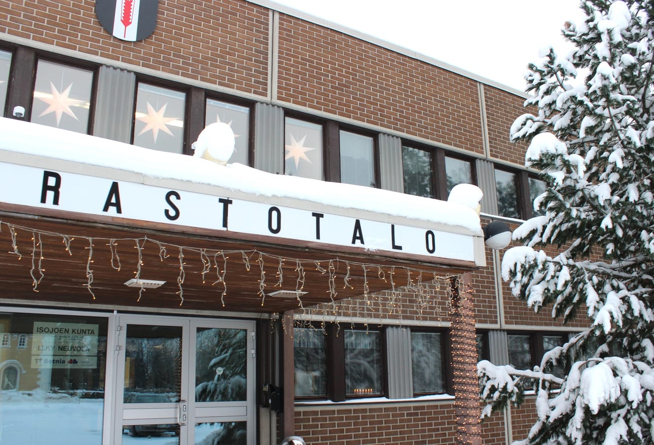 Isojoen kunnanjohtaja Juha Herralan ehdotusta käsitellään ensi maanantai-iltana. Arkistokuva. Lotta Kallio