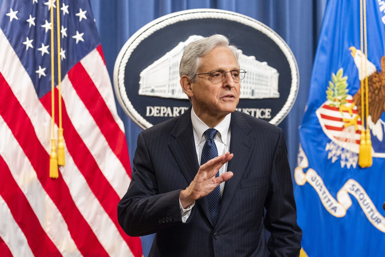 Oikeusministeri Merrick Garland kertoi tutkinnasta torstaina lehdistötilaisuudessa.