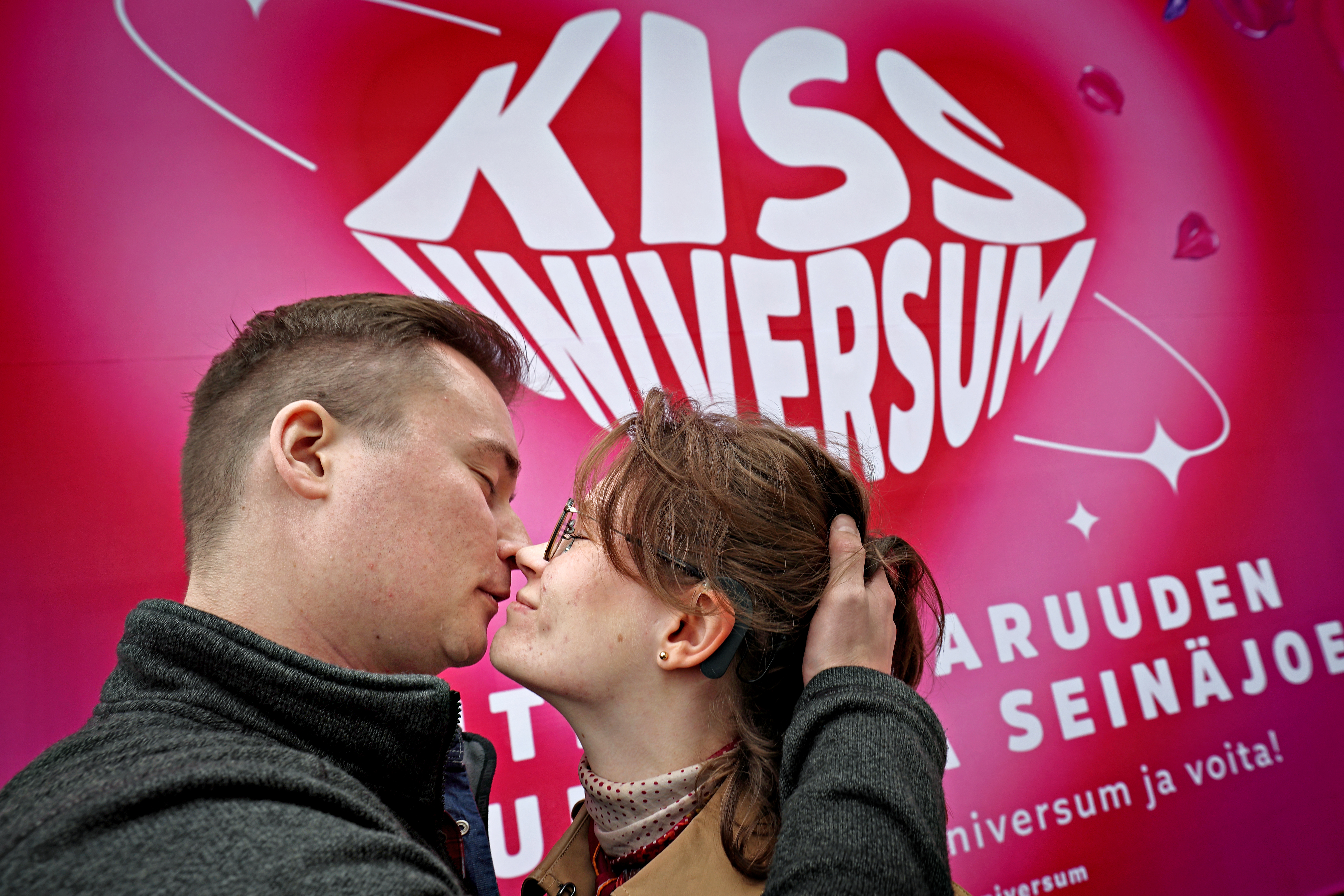 Seinäjoki kannustaa asukkaitaan ikuistamaan suudelmansa