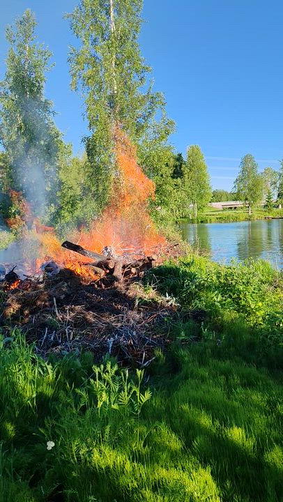 Hyvää Juhannusta Oulujoelta