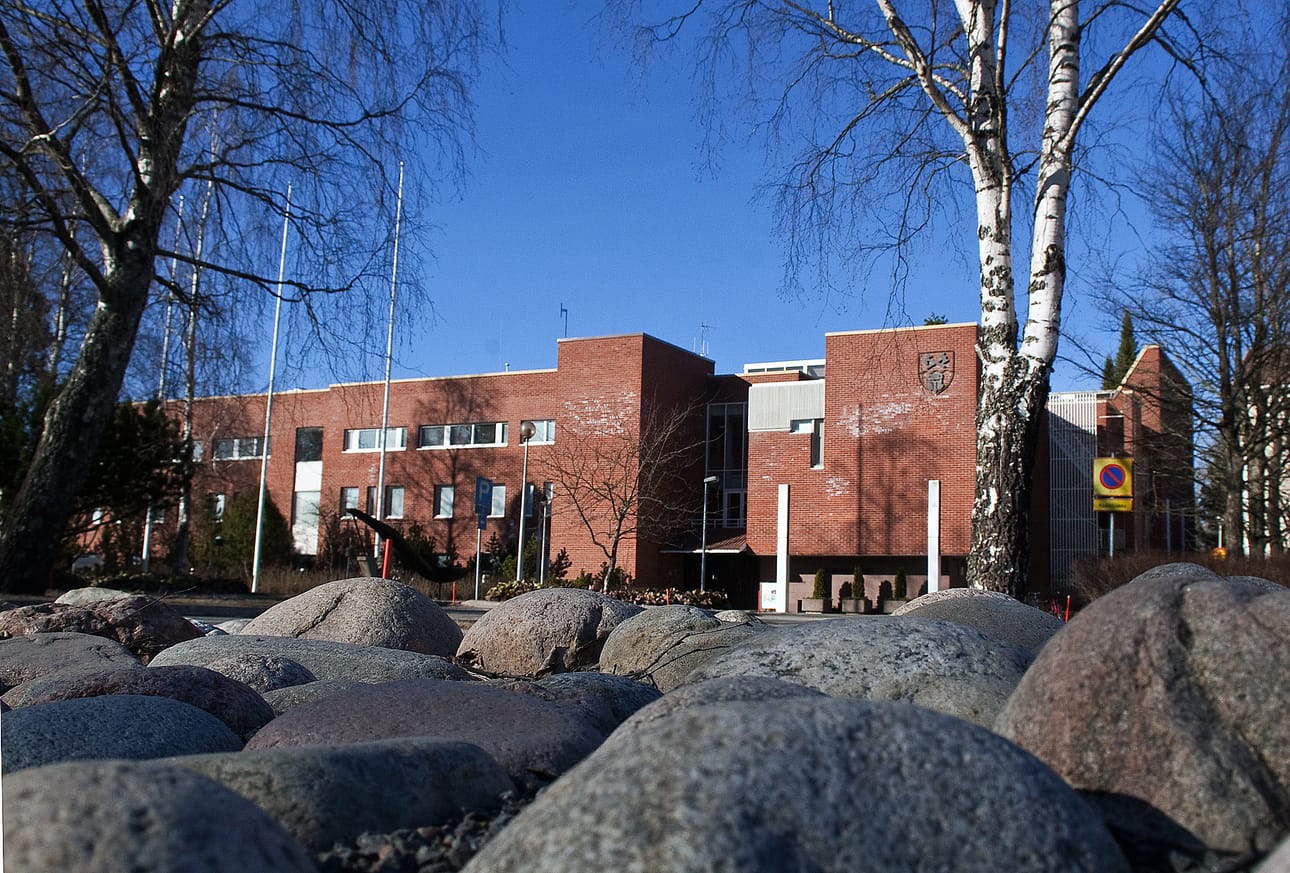 Petri Björkman ilmoitti erostaan kaupunginvaltuuston kokouksessa maanantaina.