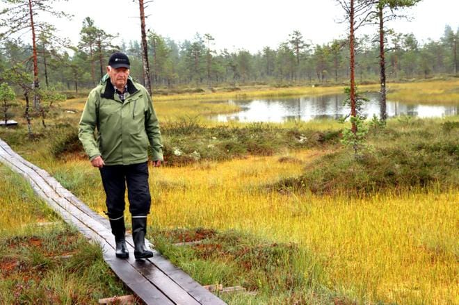 Jurvasta Laihialle vuonna 2001 muuttanut Pentti Kananoja on innokas luontoharrastaja. Hän on esimerkiksi Kyrön seudun luonnonsuojeluyhdistyksessä, Suomen luonnonsuojeluliiton valtuustossa ja myös liiton Pohjanmaan piirin hallituksessa. KUVAT: JARNO RANTA
