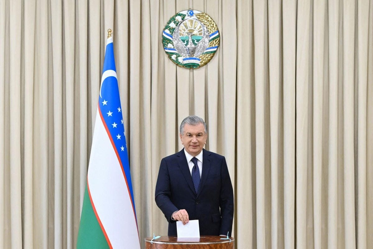 Presidentti Mirzijojev on joutunut luopumaan kaavailemistaan uudistuksista. Lehtikuva/AFP