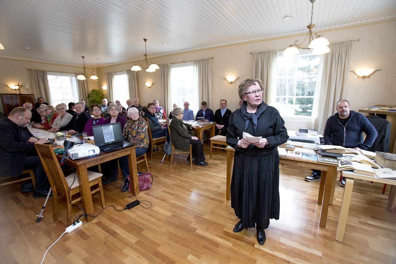 Liisa Ingerttilä on julkaissut kirjan Tumma kansaa Pattijoella. Se sisältää herännäisyyden paikallishistoriaa alkujuuria unohtamatta. Kirja julkistettiin omalla maaperällään Siioninvirsiseuroissa.