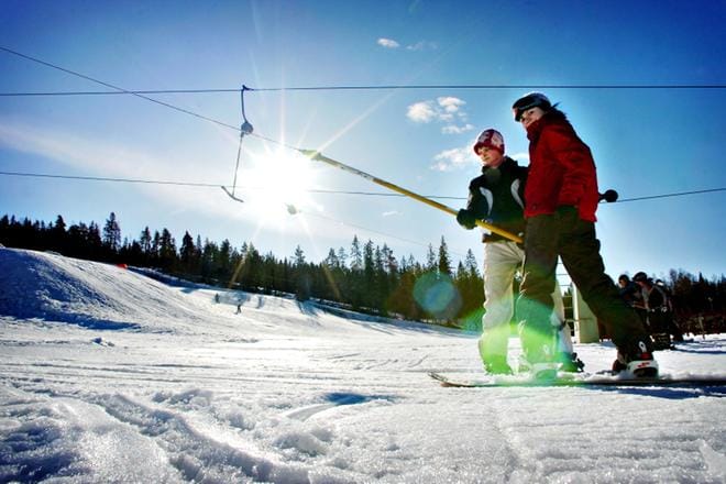 Talvi jatkuu aurinkoisissa merkeissä ja rinteet ovat Simpsiöllä pääsiäisenkin aikaan huippukunnossa. kuva arkisto/Jenni latva
