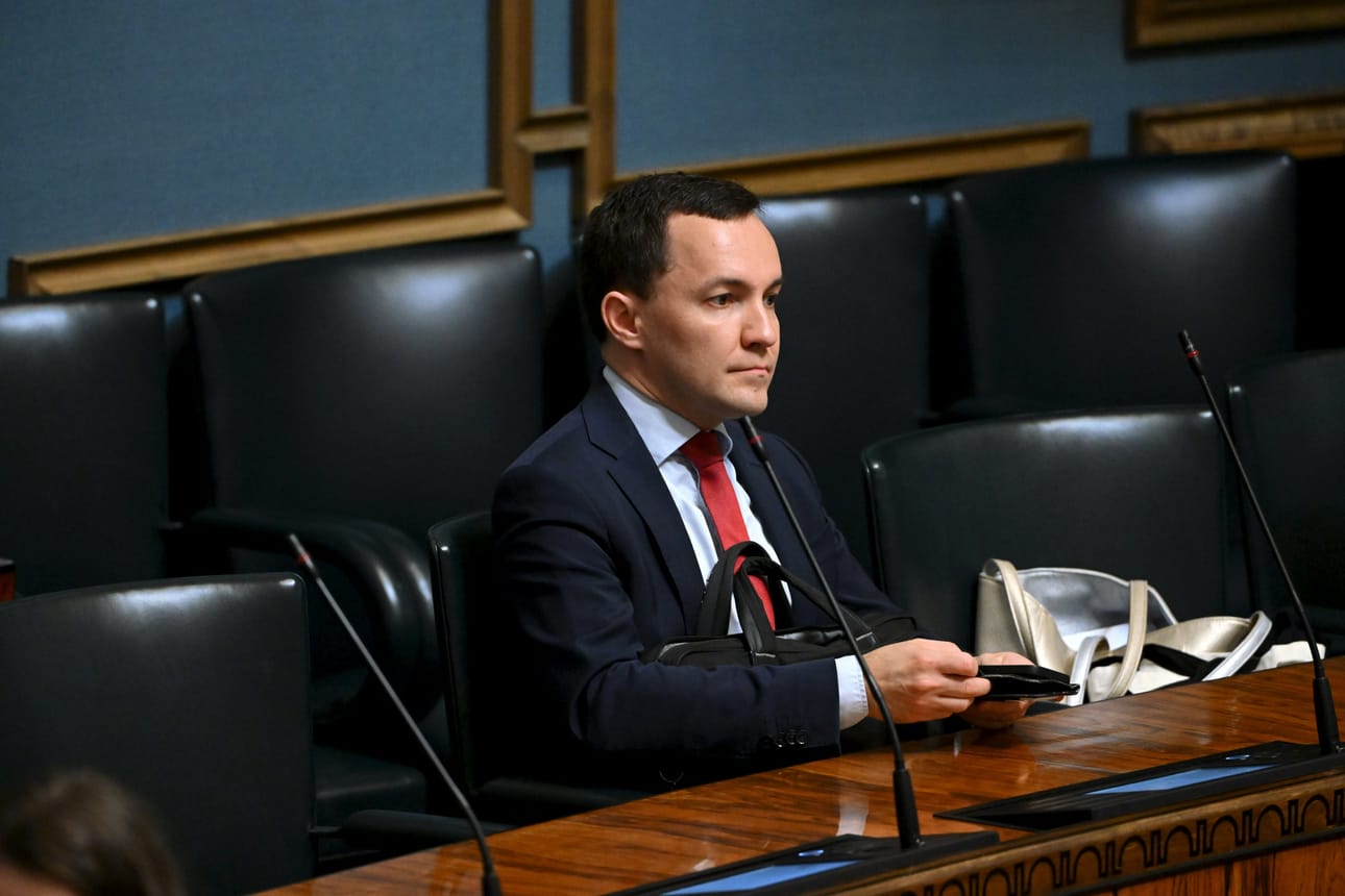 Vasemmistoliiton mukaan Wille Rydmanille (ps.) esitetään epäluottamusta mahdollisesti jo huomenna torstaina. LEHTIKUVA / MIKKO STIG