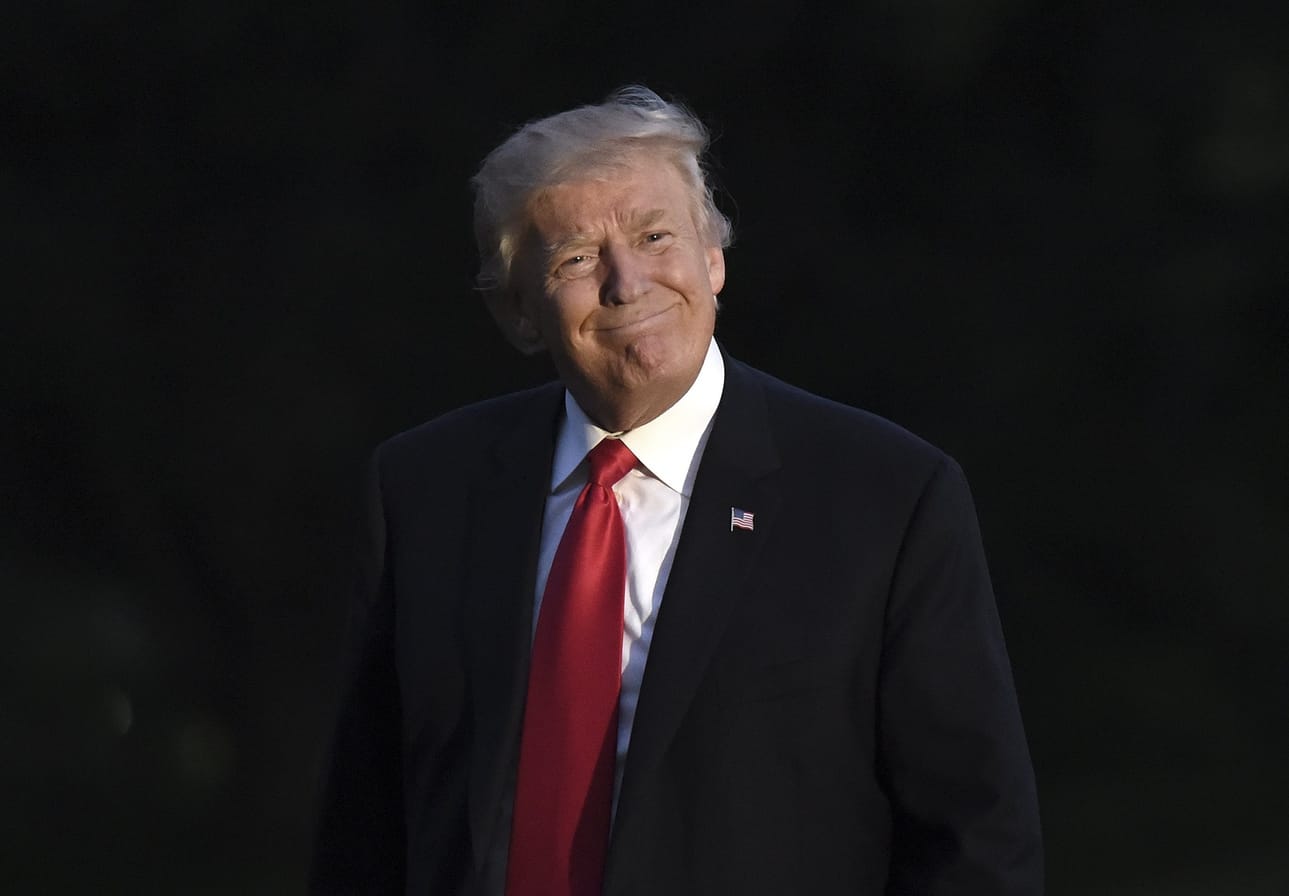 Valkoinen talo on toistuvasti kieltänyt presidentti Donald Trumpin vaalikampanjan olleen yhteyksissä venäläisten kanssa.