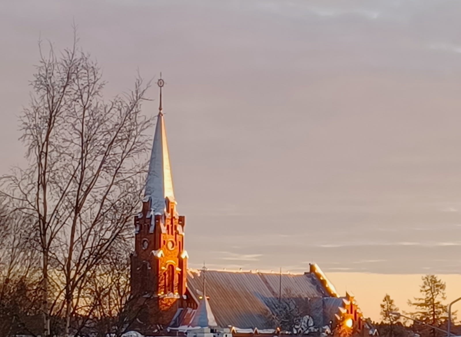 Seurakuntamestarin paikka kiinnostaa kolmeatoista