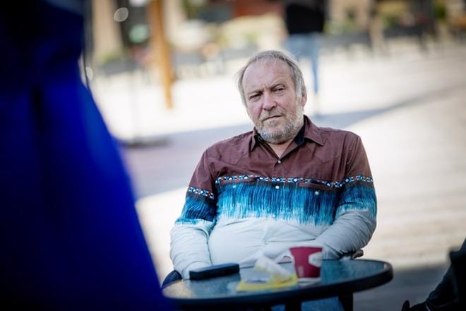 Perussuomalaisten Teuvo Hakkarainen avasi keskiviikon Seinäjoen uudella torilla. Kiertue jatkui Lapuan kautta Rovaniemelle. KUVA: JAAKKO ELENIUS