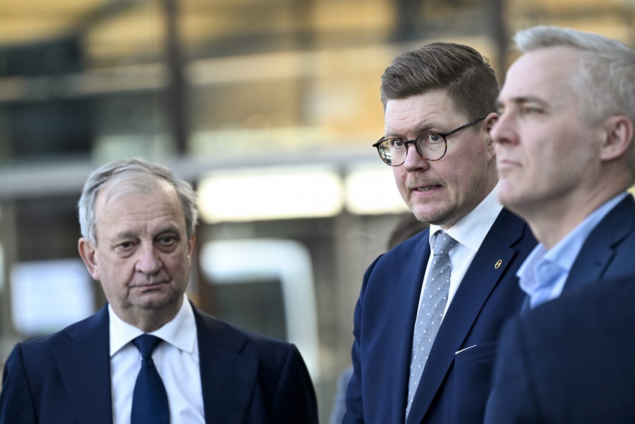 Liike Nytin Harry Harkimo, SDP:n Antti Lindtman ja RKP:n Anders Adlercreuz osallistuivat Kohti vaaleja -puheenjohtajatenttiin torstaina.