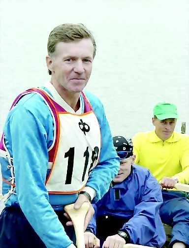Tukille jo poikasena Tukki2 . Pekka Nyman jatkoi komeaa sarjaansa koskenlaskussa. Käylänkoskelta tullut yleisen sarjan Suomen mestaruus oli jo kolmas peräkkäinen