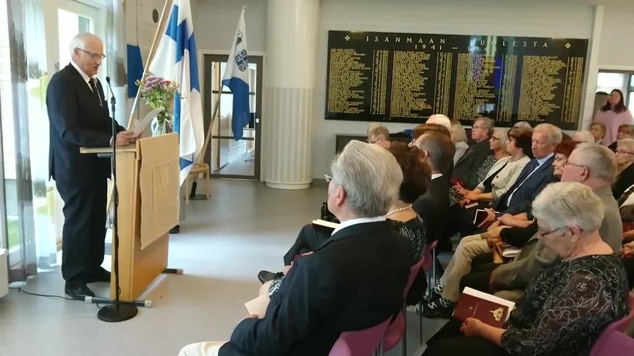 Lottalaatta paljastettiin Oulaisissa